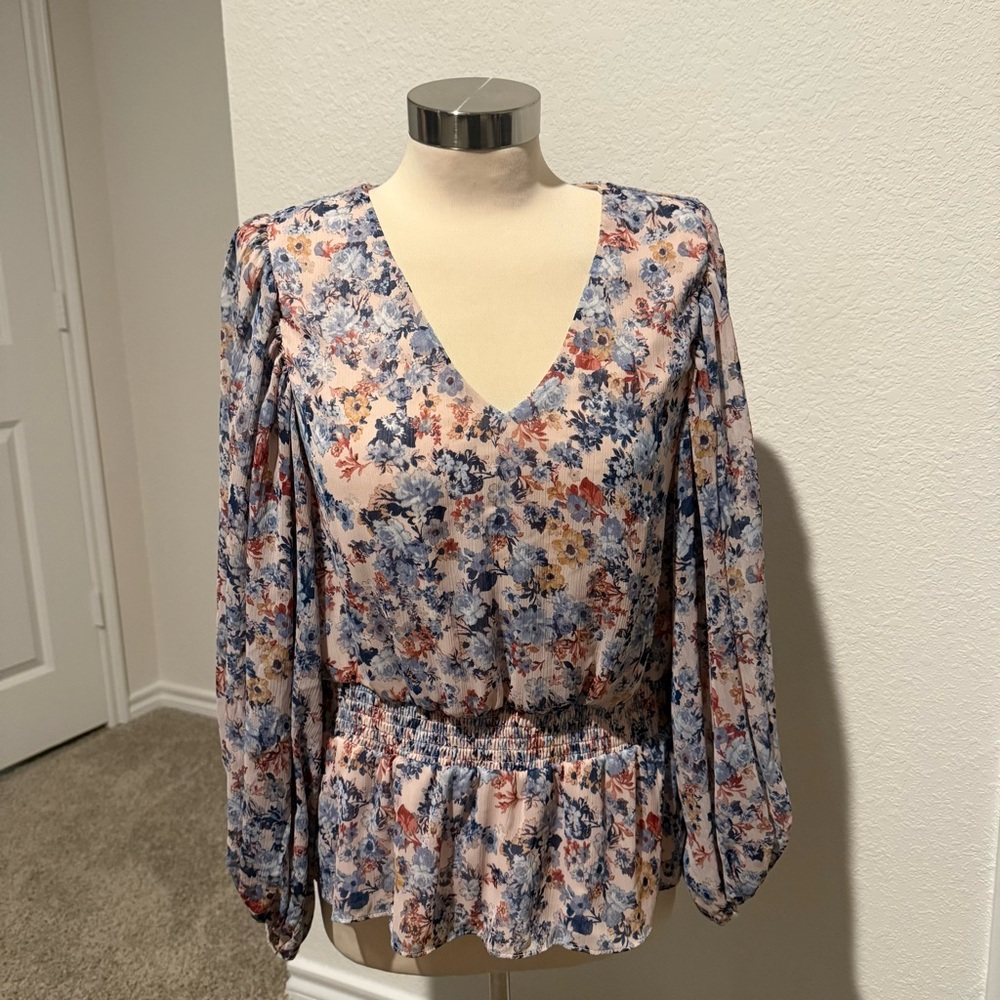 Floral V-Neck Blouse